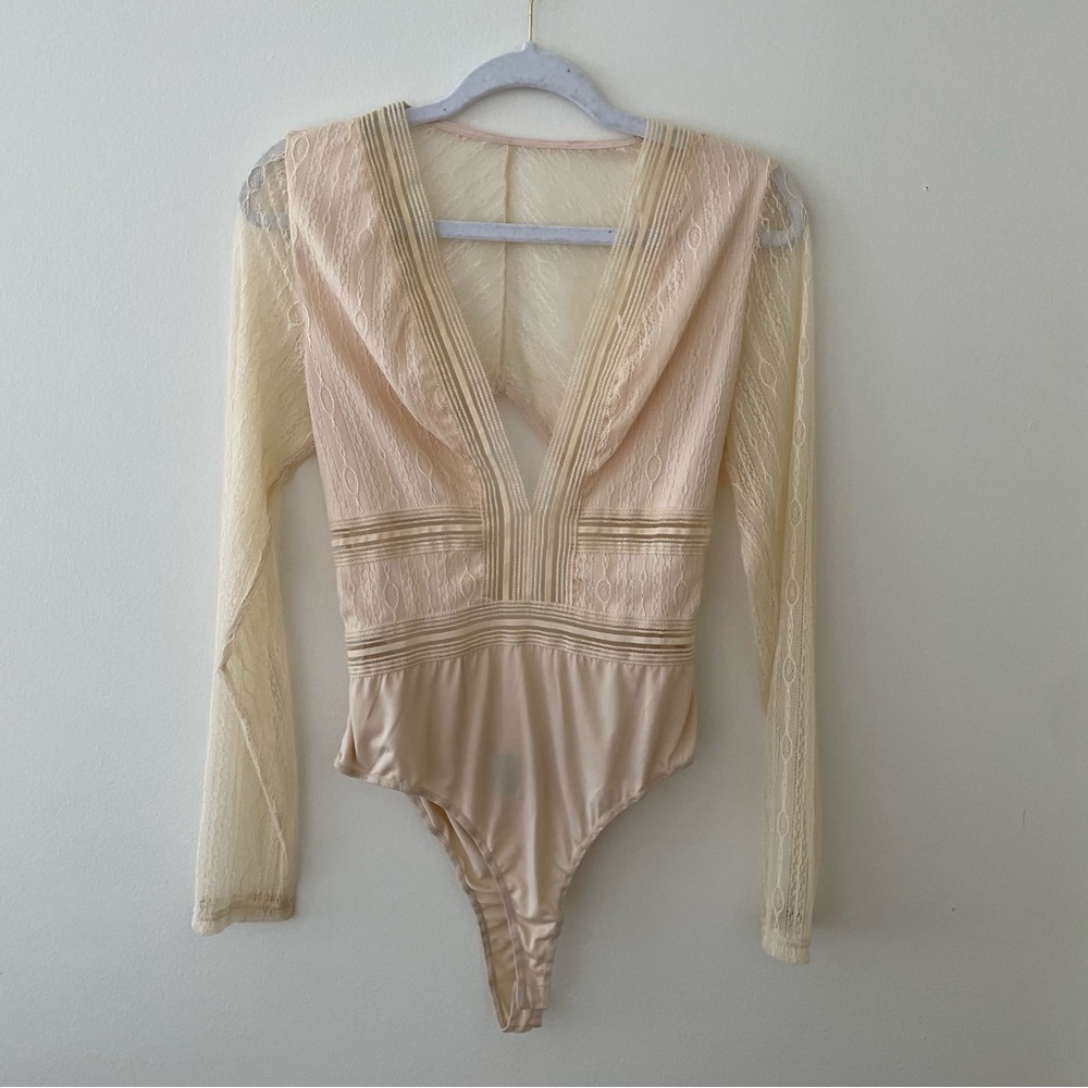 Long sleeve lace one piece swim suit
